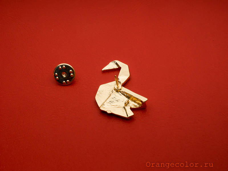 Кликните для увеличения изображения Брошь Б5656