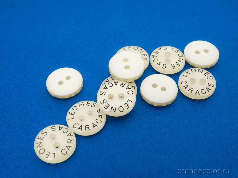 Пуговица с надписью LC ПУ1680-01-13