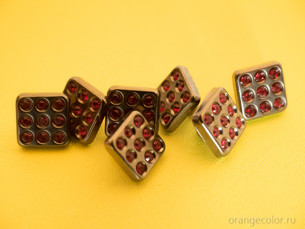 Пуговица Девять рубинов ПУ1708-02-10