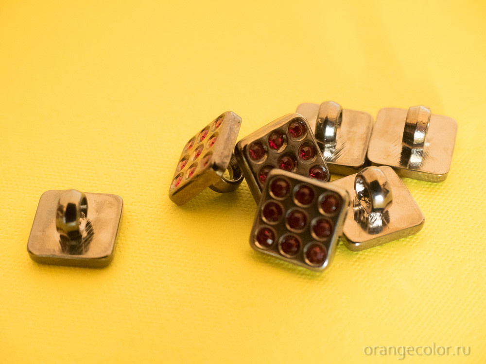 Пуговица Девять рубинов ПУ1708-02-10
