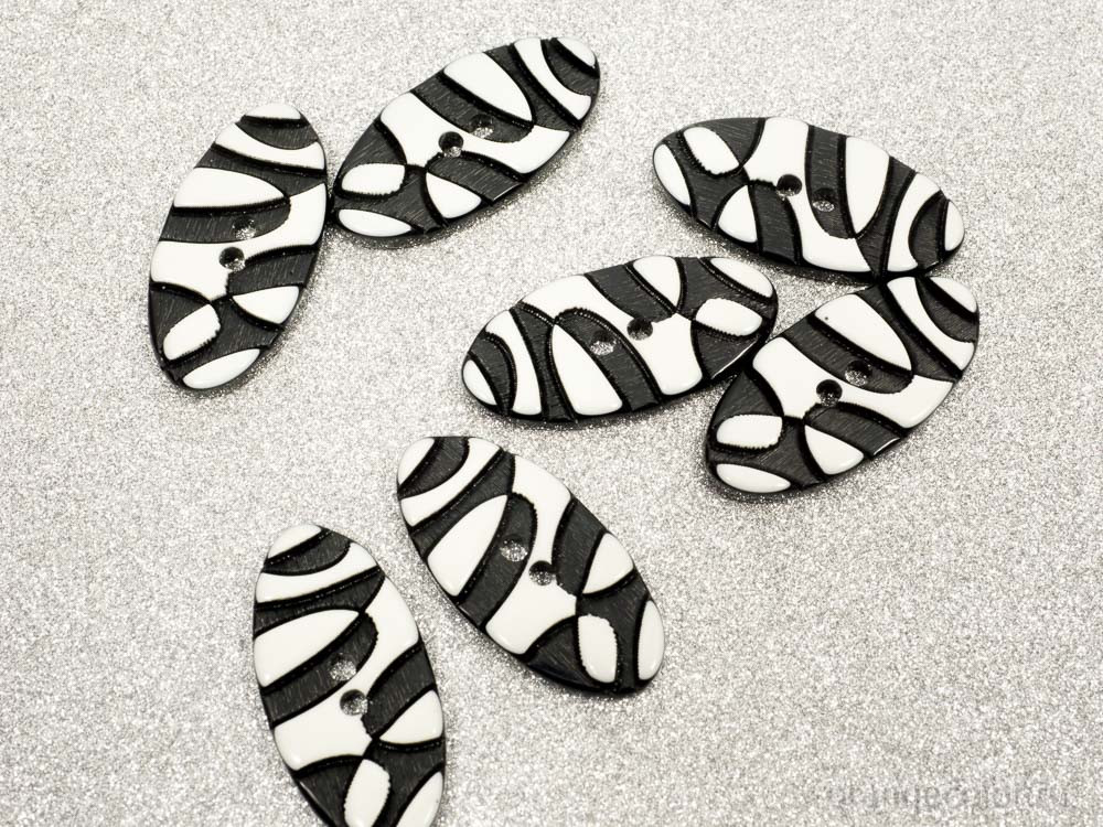 Кликните для увеличения изображения Пуговица-зебра ПУ1743-01-28