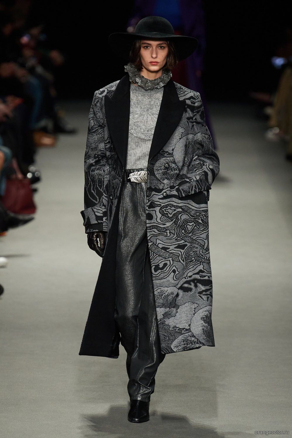 Кликните для увеличения изображения Стёганая ткань с рисунком 10167ПЛС-01-1.8