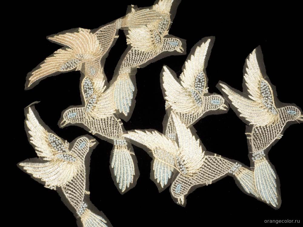 Вышивка на сеточке M 10362ДВ-02