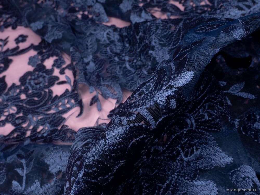 Кликните для увеличения изображения Вышивка на сетке 10358КР-03