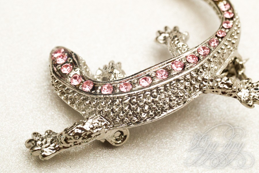 Кликните для увеличения изображения Брошь