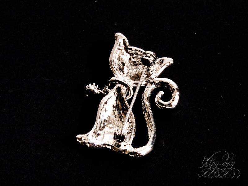 Кликните для увеличения изображения Брошь