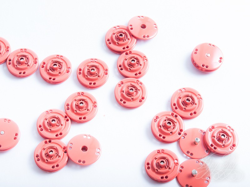 Кликните для увеличения изображения Кнопка пришивная цветная КП1542-02-20